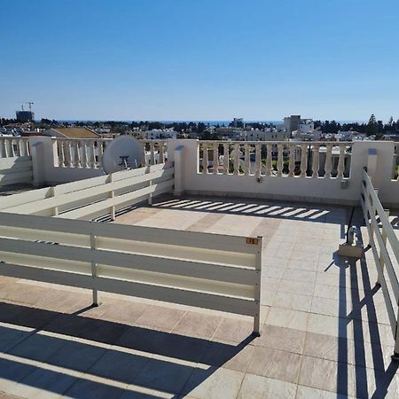 Stay Ocean Apartment Paphos Bagian luar foto